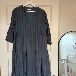 Elegant Blue V-Neck Dress